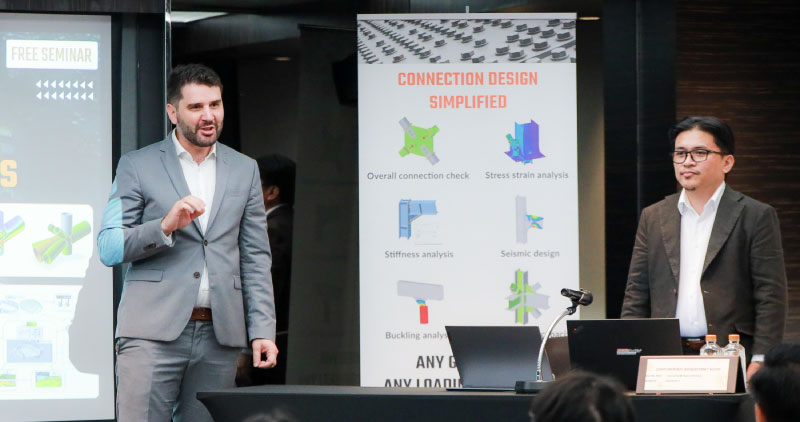 Mr. Gene Vallenta, Product Engineer (APAC), Mr. Jan Valicek, Country Manager CZ&SK, IDEA StatiCa​ และคุณทวีพงศ์ สมบูรณ์ Technical Support Manager, บริษัท ซินเนอร์จี้ซอฟต์ โซลูชั่น จำกัด กล่าวในหัวข้อ ​